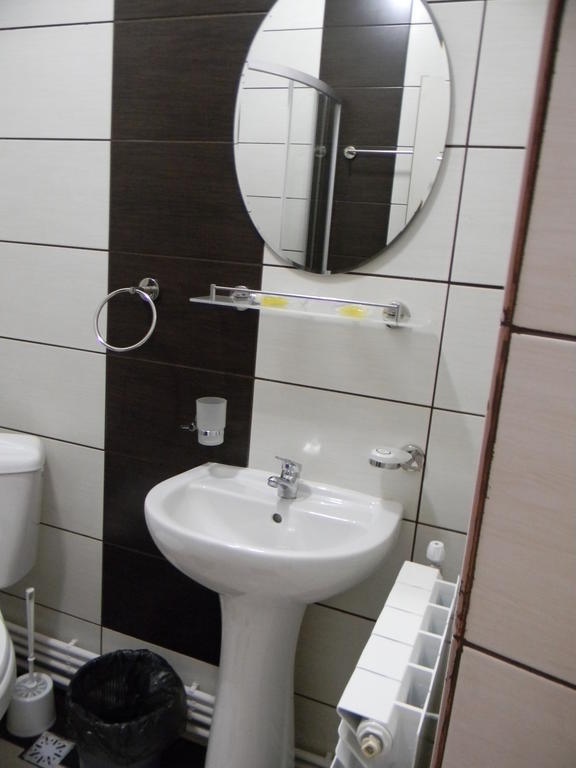 Pensiunea Eden Băile Olăneşti Rom bilde